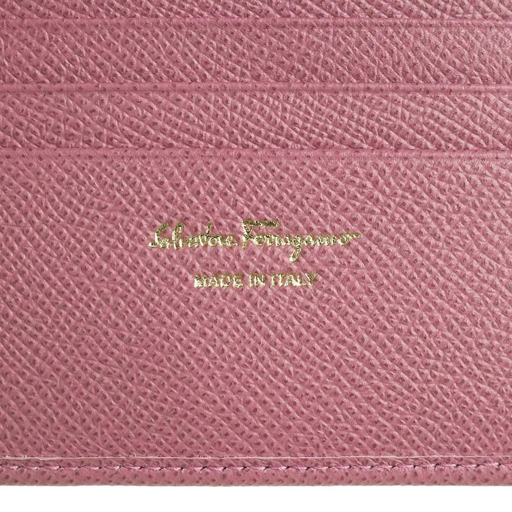 新品・未使用品)サルヴァトーレフェラガモ Salvatore Ferragamo