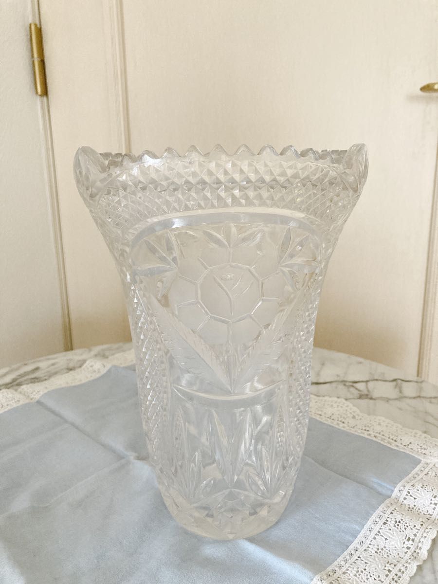 ボヘミアン ガラス チェコ 手描き 花瓶 フラワーベース 花柄 青 白