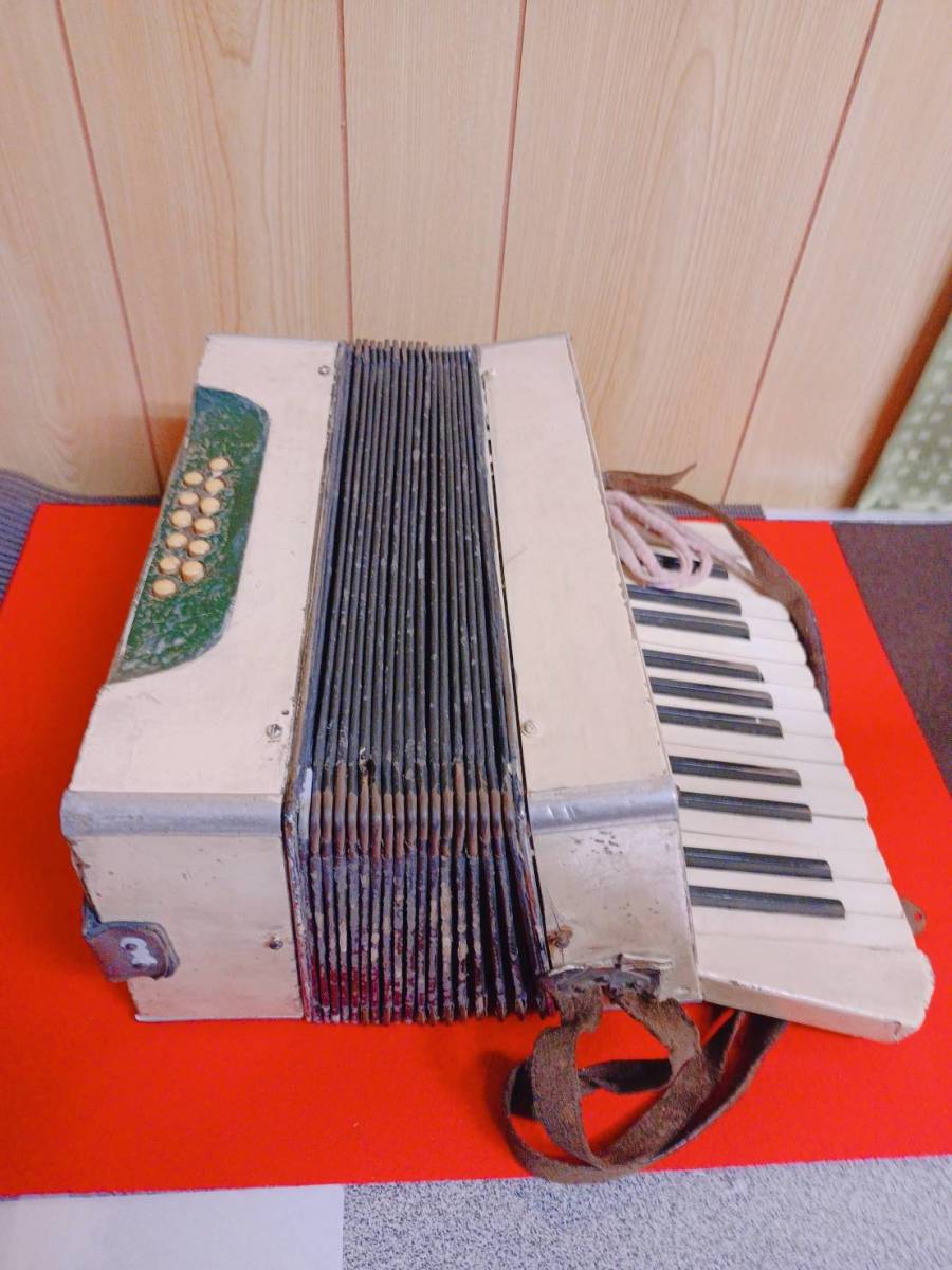 激レア! レトロ 貴重 オリンピア ピアノ アコーディオン Olympia piano accordion NIPPON GAKKI S.K.K 現状品_画像2