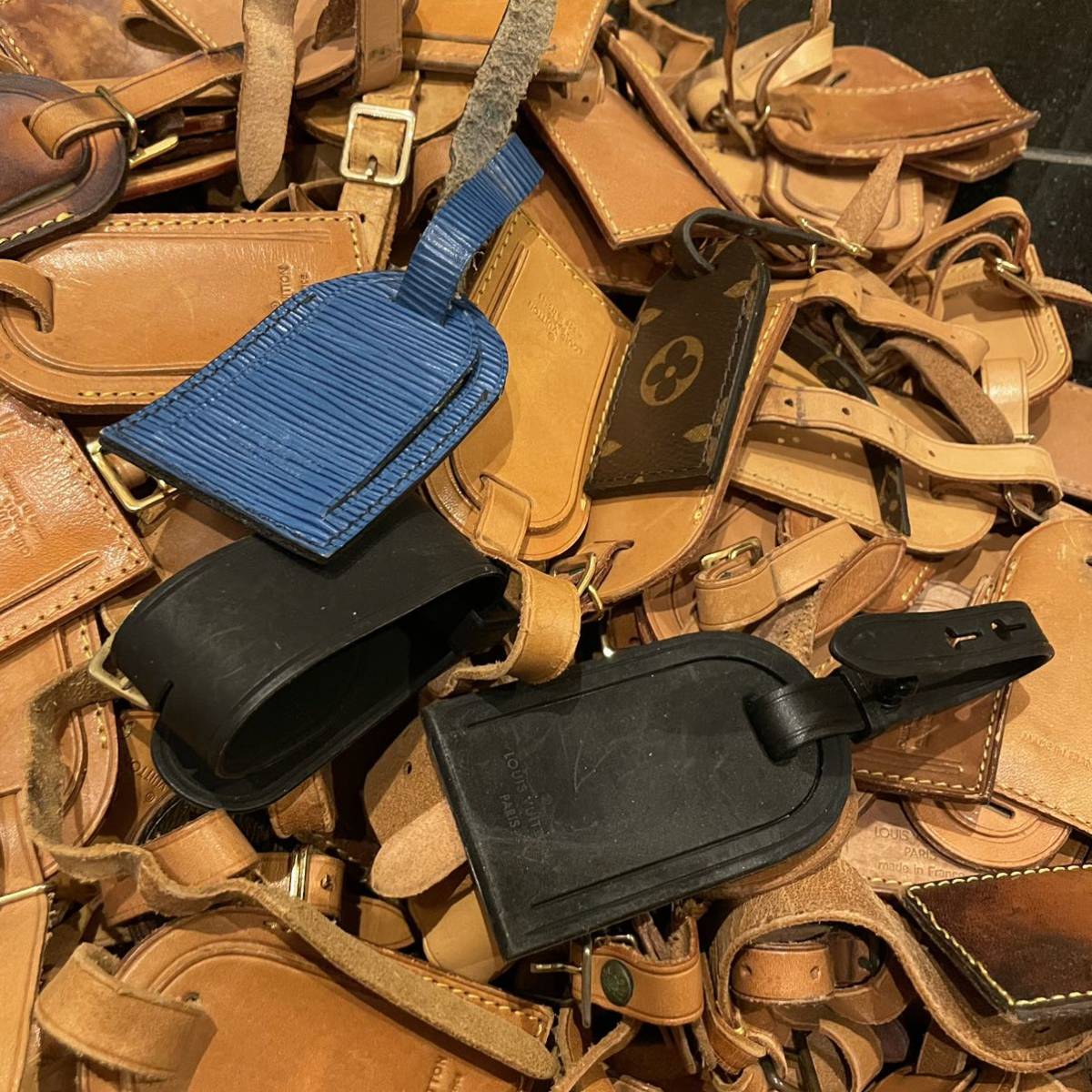 大量 重さ4kg超 LOUIS VUITTON ルイヴィトン ヌメ革 ネームタグ-