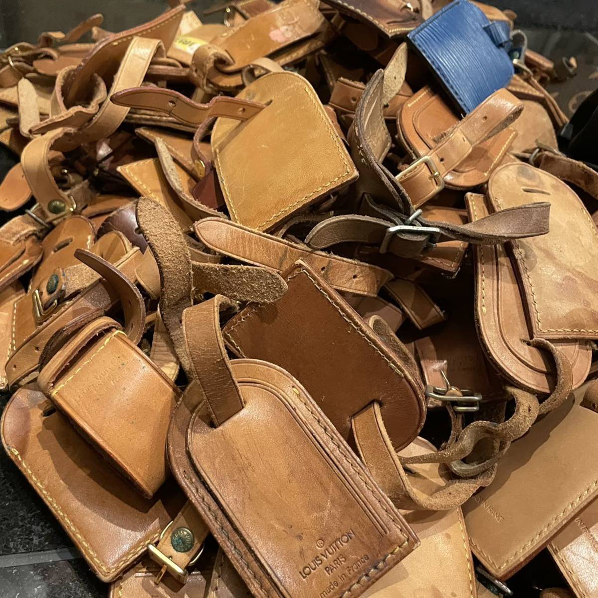 大量 重さ4kg超 LOUIS VUITTON ルイヴィトン ヌメ革 ネームタグ 金具