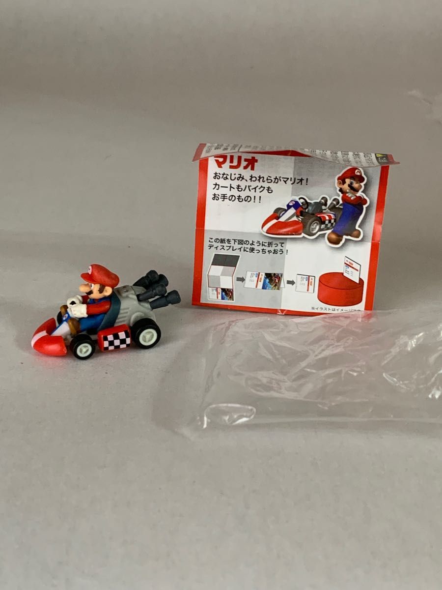 ミニカー　マリオ 「サントリーコーヒーボス マリオカートWii プルバックカー」