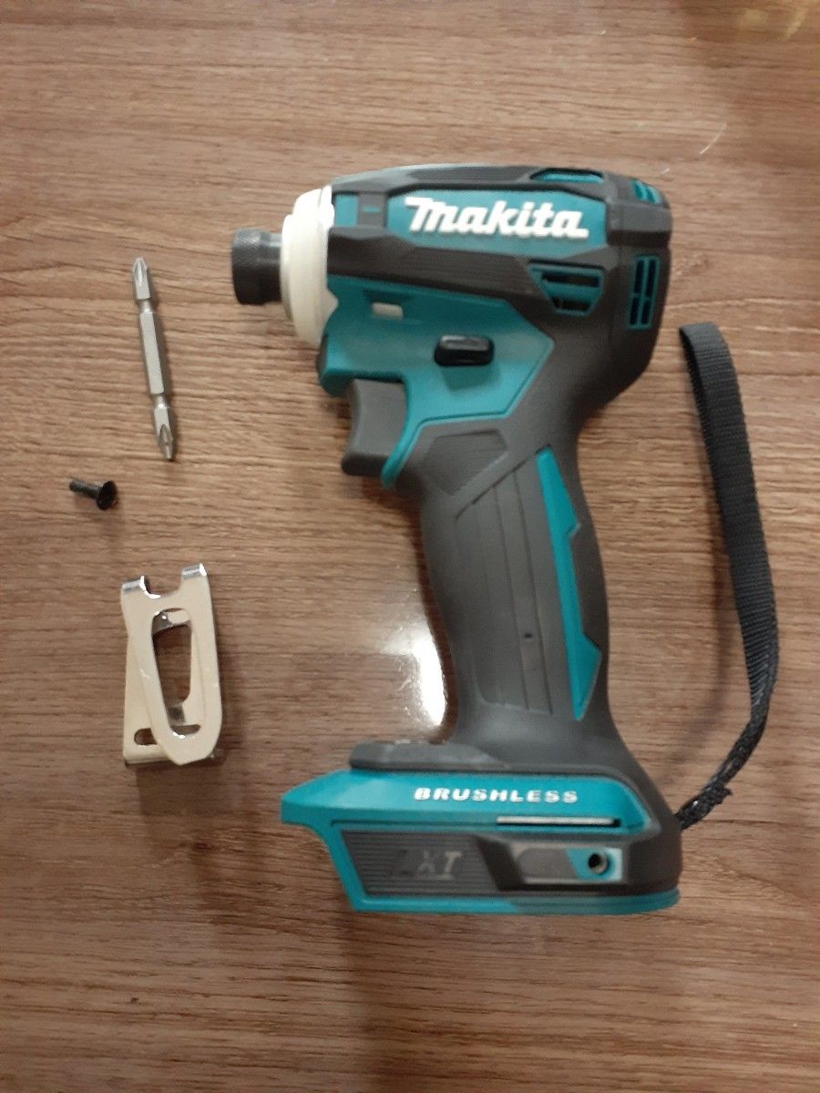 マキタ 充電式インパクトドライバーTD172D 18V 道具、工具 ドリル