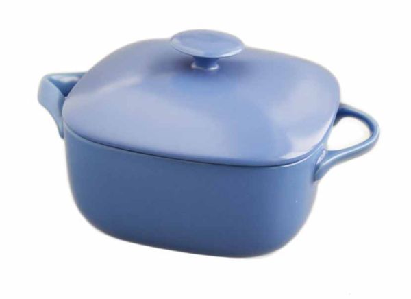 オーブン料理に！ ■リンドスタイメスト■bright blue ブライトブルー青色ふた付きスクウェアーキャセロール1４cmココット　耐熱グラタン皿_画像1