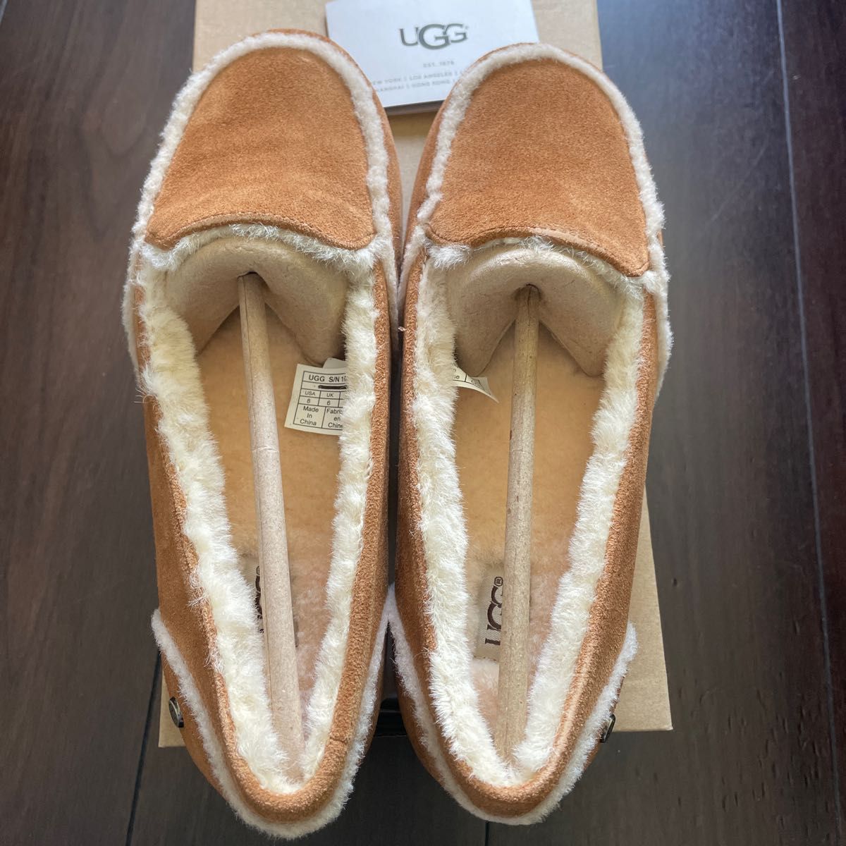 UGG ヘイリーモカシン 新品未使用 人気色チェスナット 25cm-