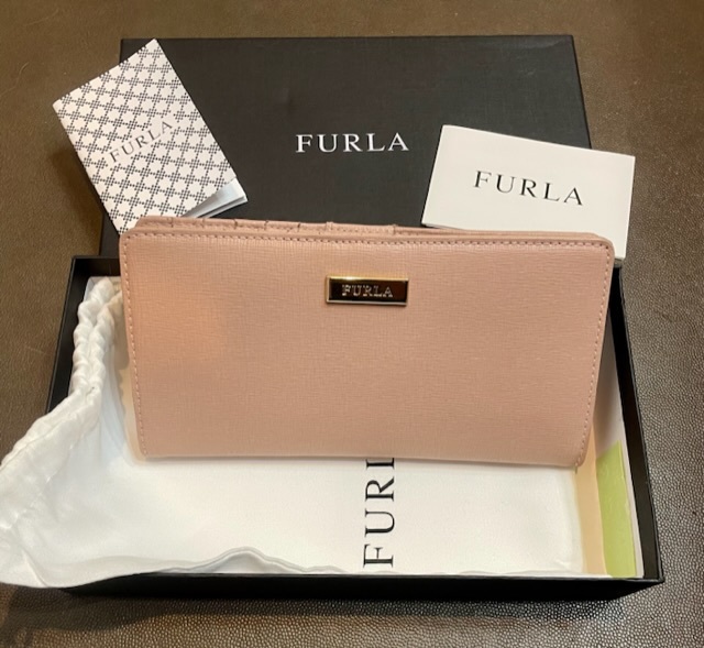 未使用★FURLA フルラ★レザー★長財布★PITA★カードケース★サーモンピンク色★コーラルピンク色★