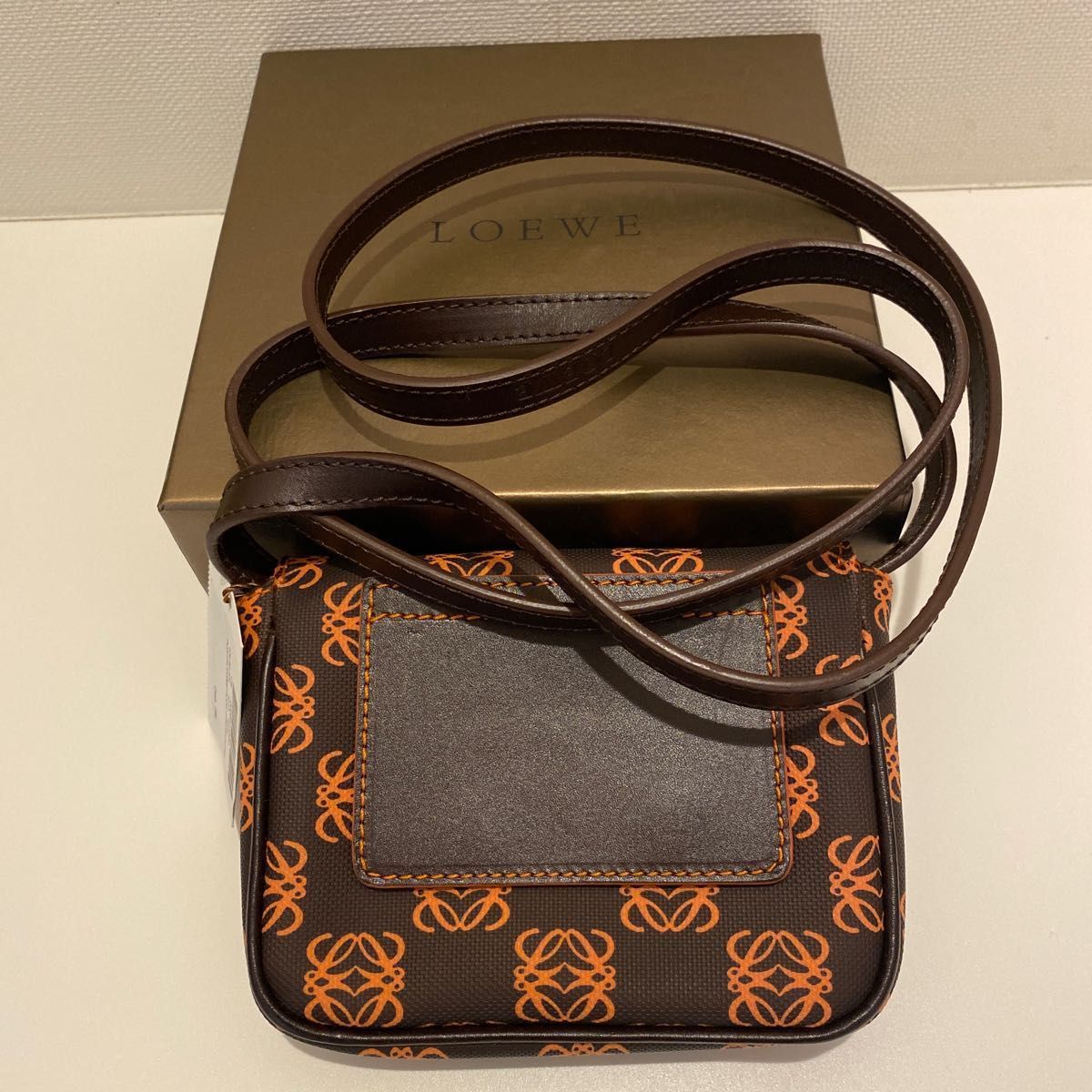 新品 未使用 LOEWE ロエベ ミニポシェット ポーチ ショルダーバッグ-