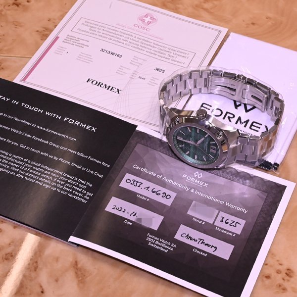 本物 新品 フォーメックス 2022年3月購入品 エッセンス39 クロノセオリー メンズウォッチ 男性用自動巻腕時計 保存箱 保証書付 FORMEX_画像8