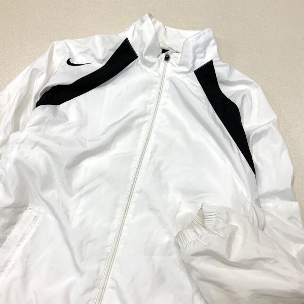 激レア 入手困難 非売品 NIKE ナイキ 早稲田大学 テニス部 ナイロンジャケット メンズ Lサイズ ホワイト_画像3