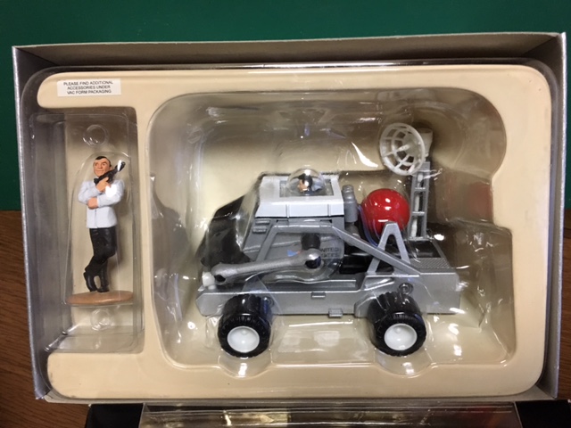 007 Sean connector Lee JAMES BOND movie * diamond is ...~. appearance. month surface mileage car *MOON BUGGY~! CORGI made ( doll equipped )