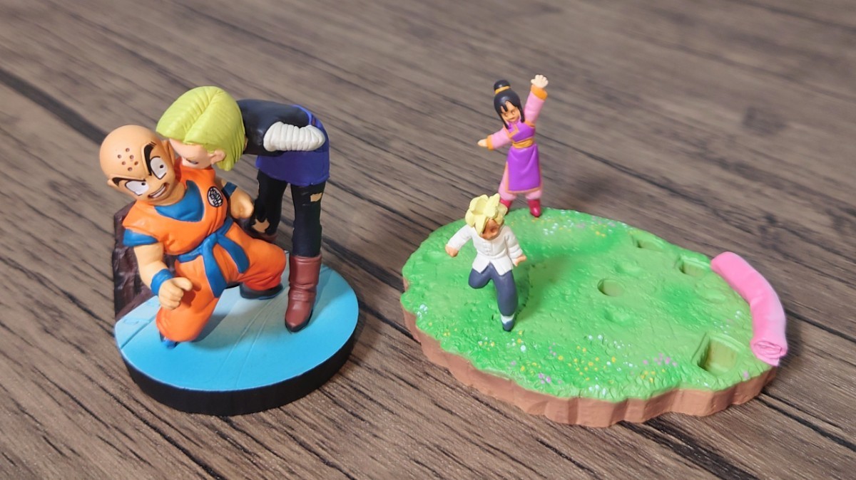 1円スタート& ドラゴンボールカプセルネオ セル編改 クリリン&18号