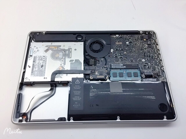 NT: Apple MacBook A1278 CPU unknown / memory :2GB/ wireless / laptop Junk 