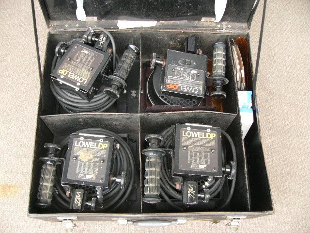 海外限定】 LOWEL DP ライト 4台セット ケース付 照明器具 その他
