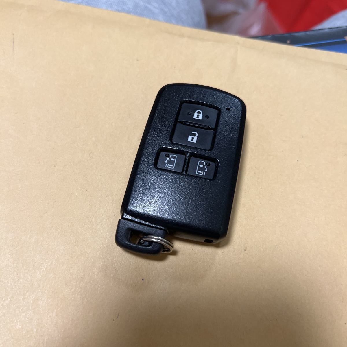 送料無料☆トヨタ ヴォクシー ノア エスクァイア 80系 シエンタ等