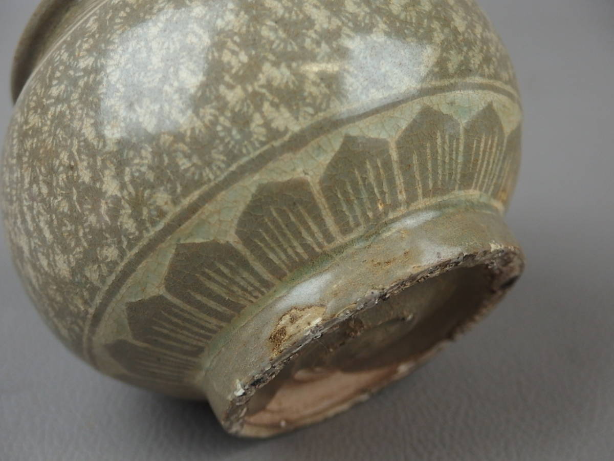 骨董・茶道具】☆李朝 高麗時代青磁象嵌花文小壷 粉青沙器 ei014sjl