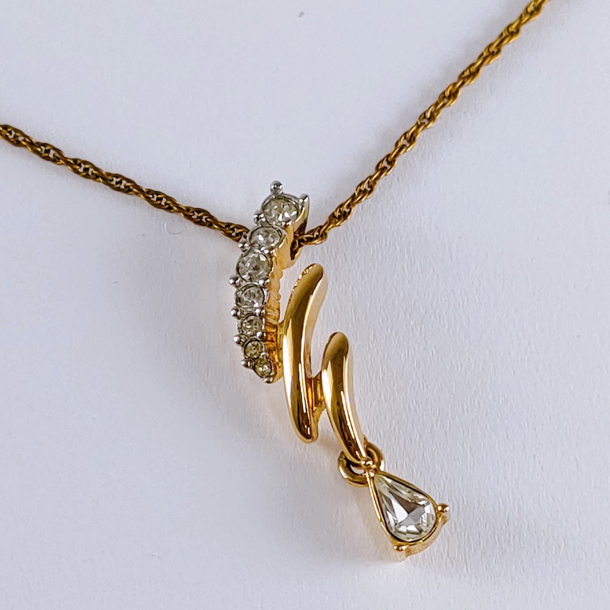 Nina Ricci ニナリッチ ネックレス アクセサリー ペンダント アクセ