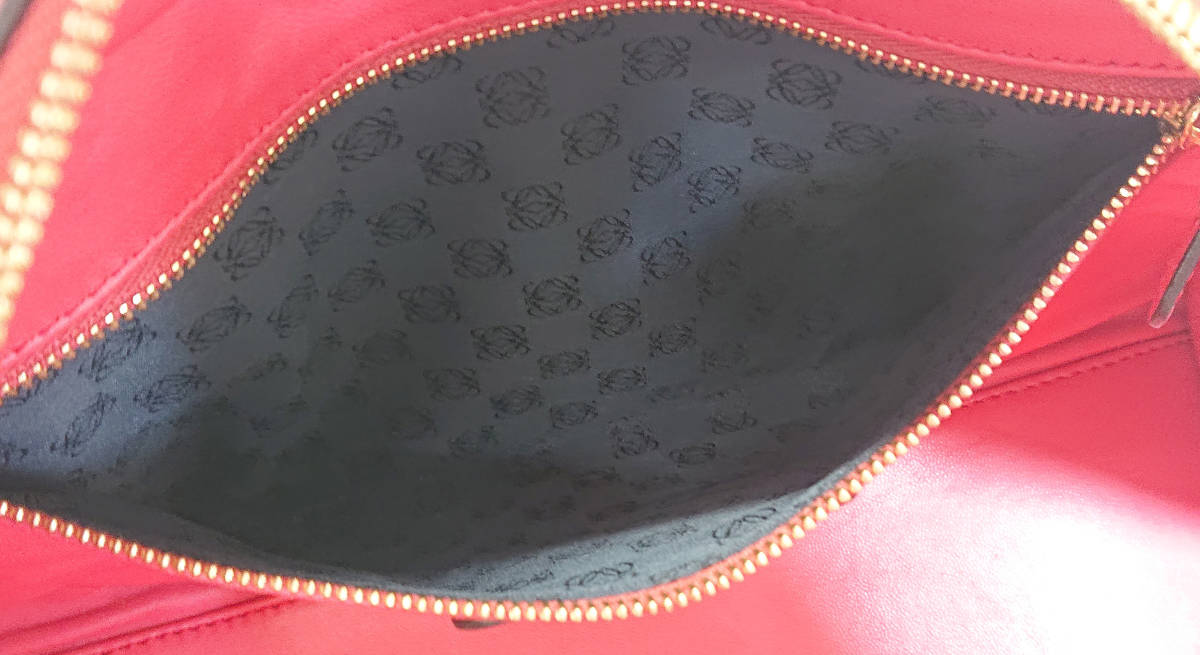 D-1176 極美品【ロエベ LOEWE】アマソナ28 ハンドバッグ かたつむり ミニボストンバッグ レザー 赤 レッド系