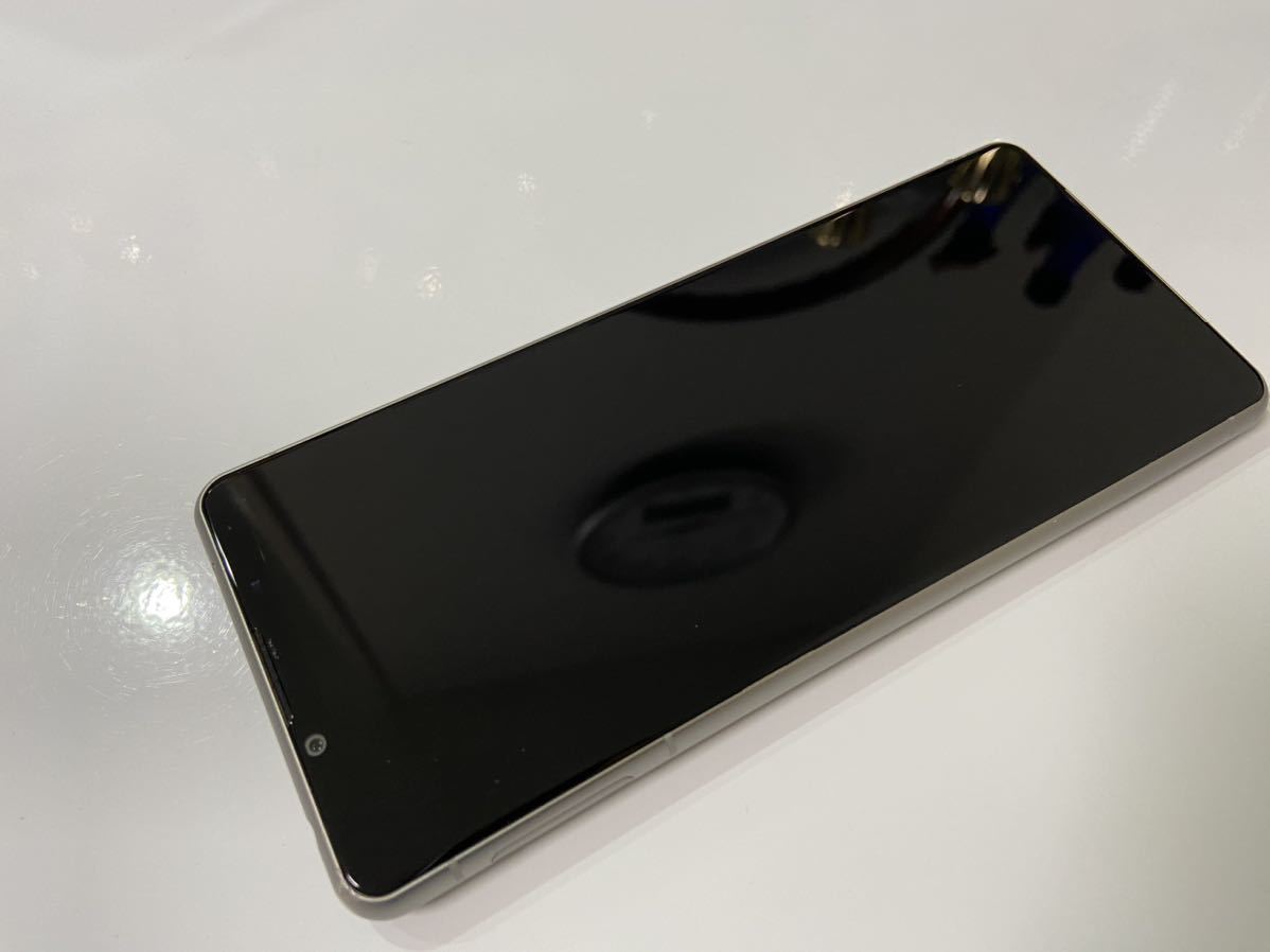 Xperia 5 III SOG05 6.1インチ 判定〇 ストレージ128GB フロスト