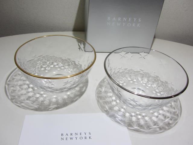  Barneys New York glass bowl pair regular price 3,520 jpy star type pattern . love appear platinum . Gold stylish desert also 