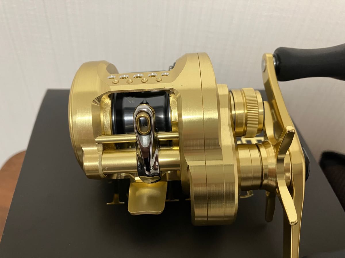 人気品薄番手 21 カルカッタコンクエスト 101HG LEFT 左 SHIMANO 人気品薄番手 21 カルカッタコンクエスト 101HG LEFT 左 SHIMANO