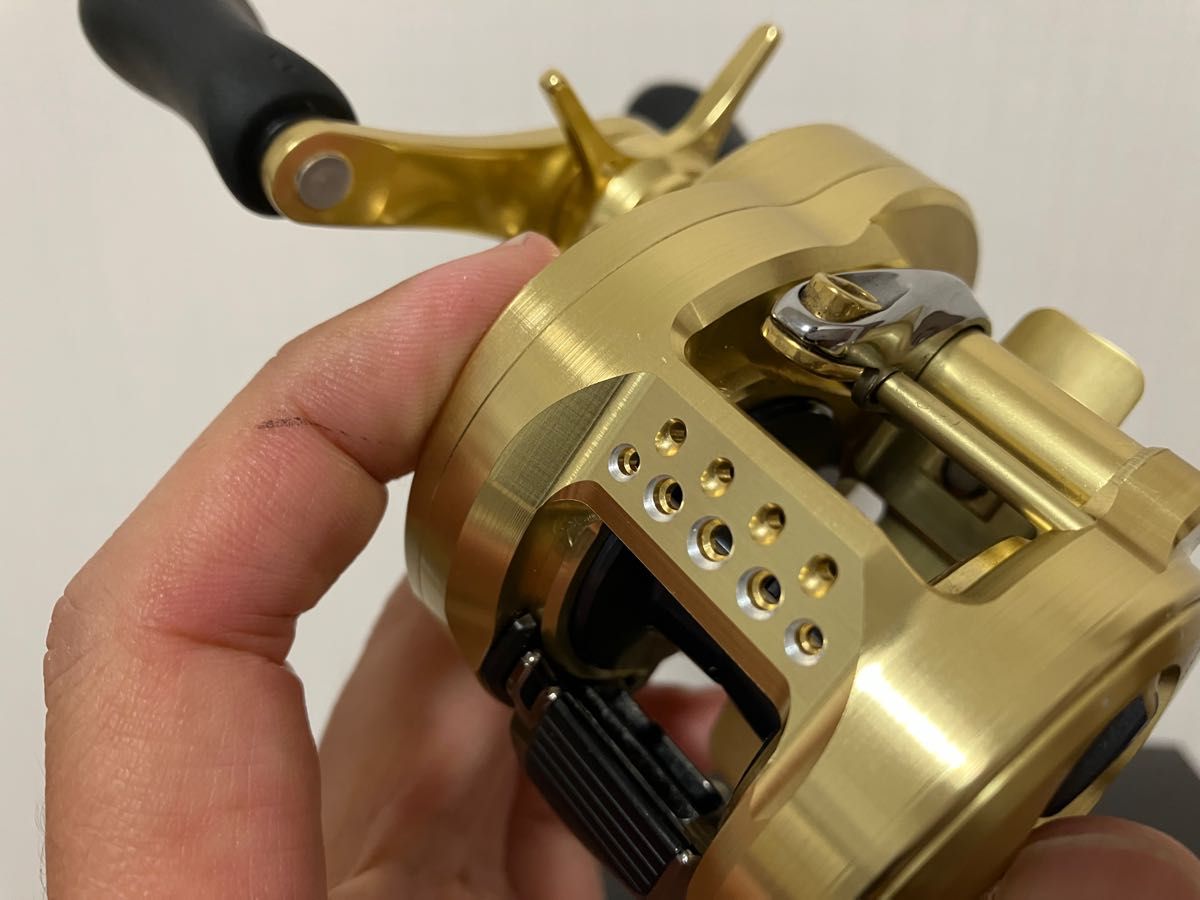 人気品薄番手 21 カルカッタコンクエスト 101HG LEFT 左 SHIMANO 人気品薄番手 21 カルカッタコンクエスト 101HG LEFT 左 SHIMANO