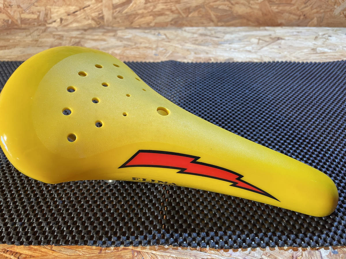 TAIHEI ELINA BMX lightning bolt seat イエロー タイヘイ エリナBMX