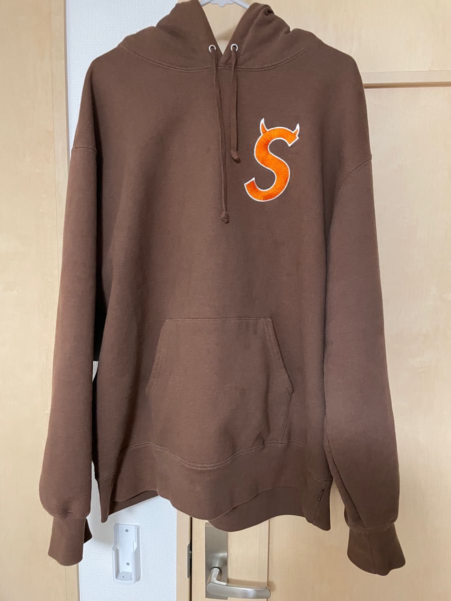 supreme Sロゴパーカー foodie ボックスロゴ 【アウトレット☆送料無料