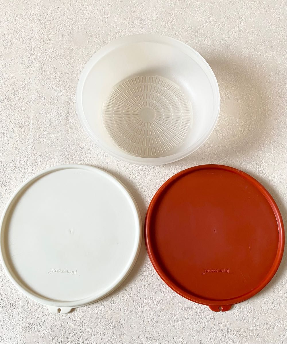 タッパーウェアのMMボール(蓋付きのボウル)セット Tupperware タッパーウェアのMMボール(蓋付きのボウル)セット Tupperware