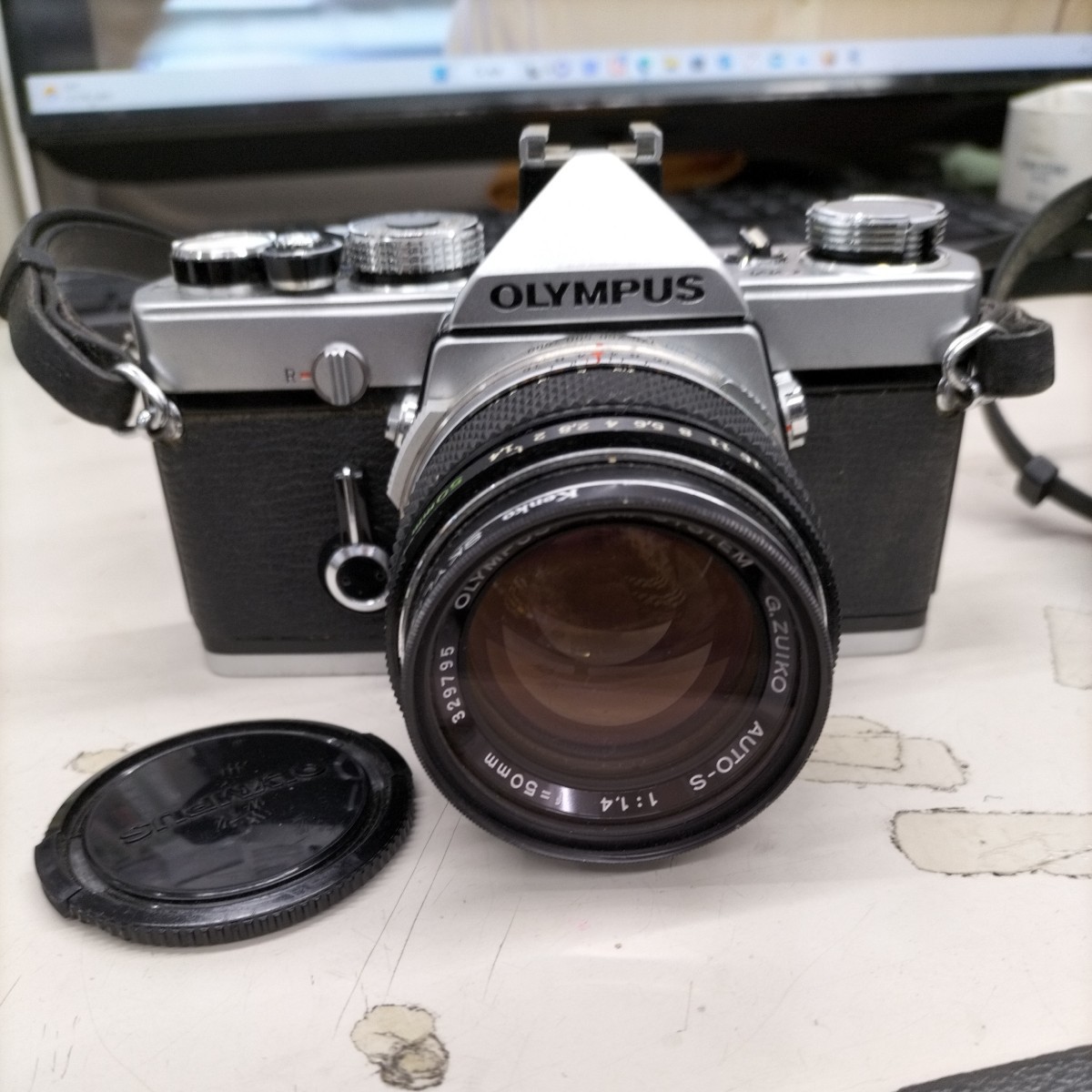 Yahoo!オークション - K242【アンティーク】オリンパス OM-1 Yahoo!オークション - K242【アンティーク】オリンパス OM-1
