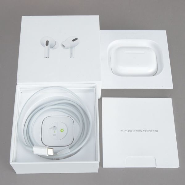 未使用に近い Apple アップル Air Pods Pro エアーポッズプロ MLWK3J/A イヤフォン MagSafe対応 正規品 #60 2216