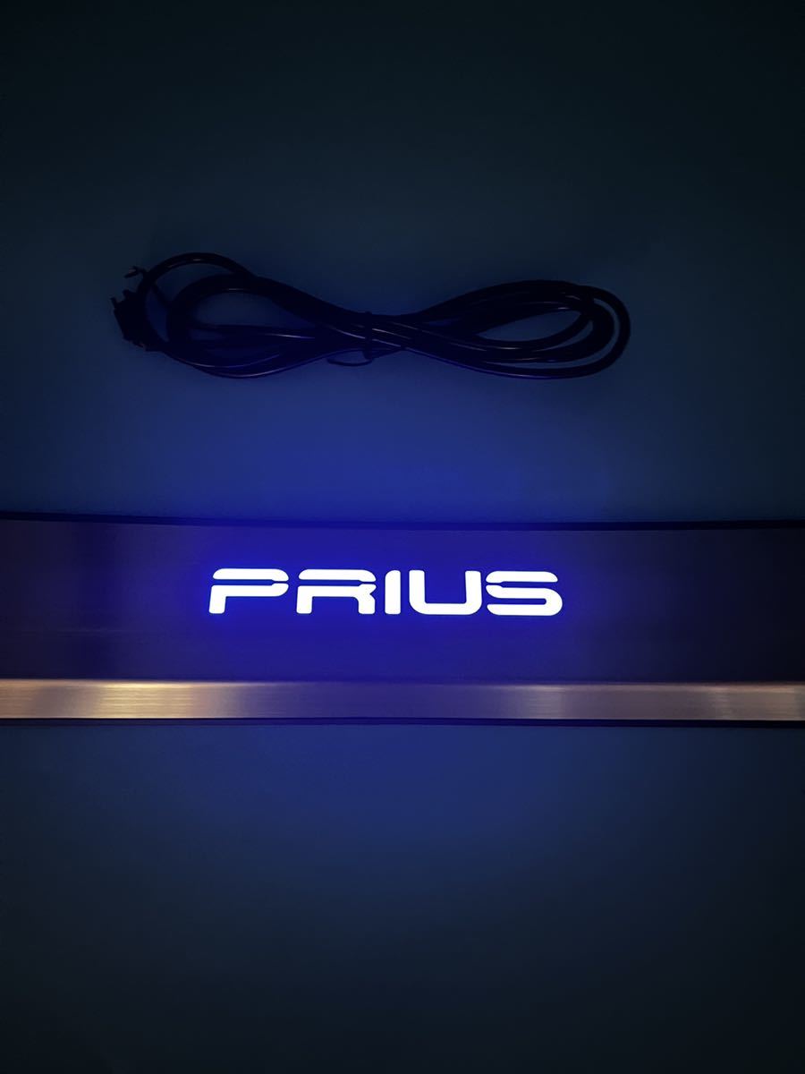 プリウス50系 Prius50 前期 LEDリアバンパーガード【E75】_画像1