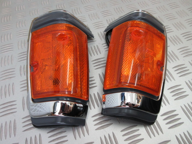 720.181152.1983-1986 US Nissan 720 pickup side marker lamp left right set original OEM NEW! TYC made 