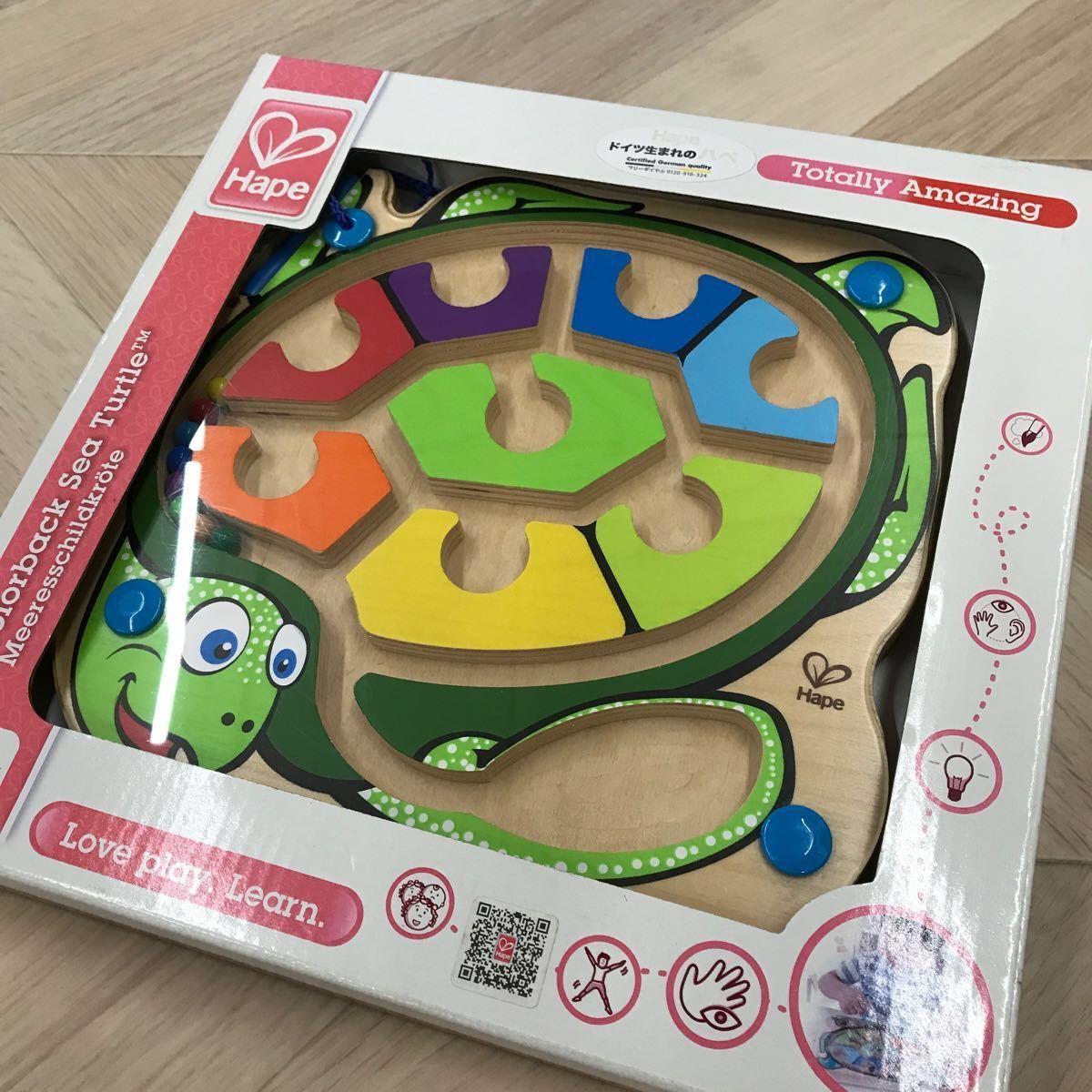 Hape ハペ　知育玩具　木のおもちゃ　Colorback Sea Turtle