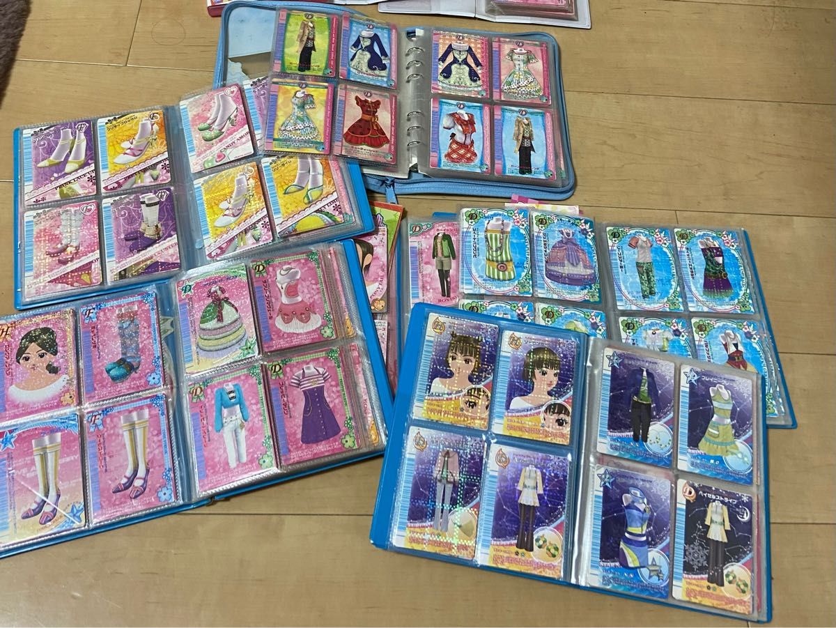 ラブandベリー カード 1450枚以上 11冊セット キラキラカード ラブandベリー カード 1450枚以上 11冊セット キラキラカード