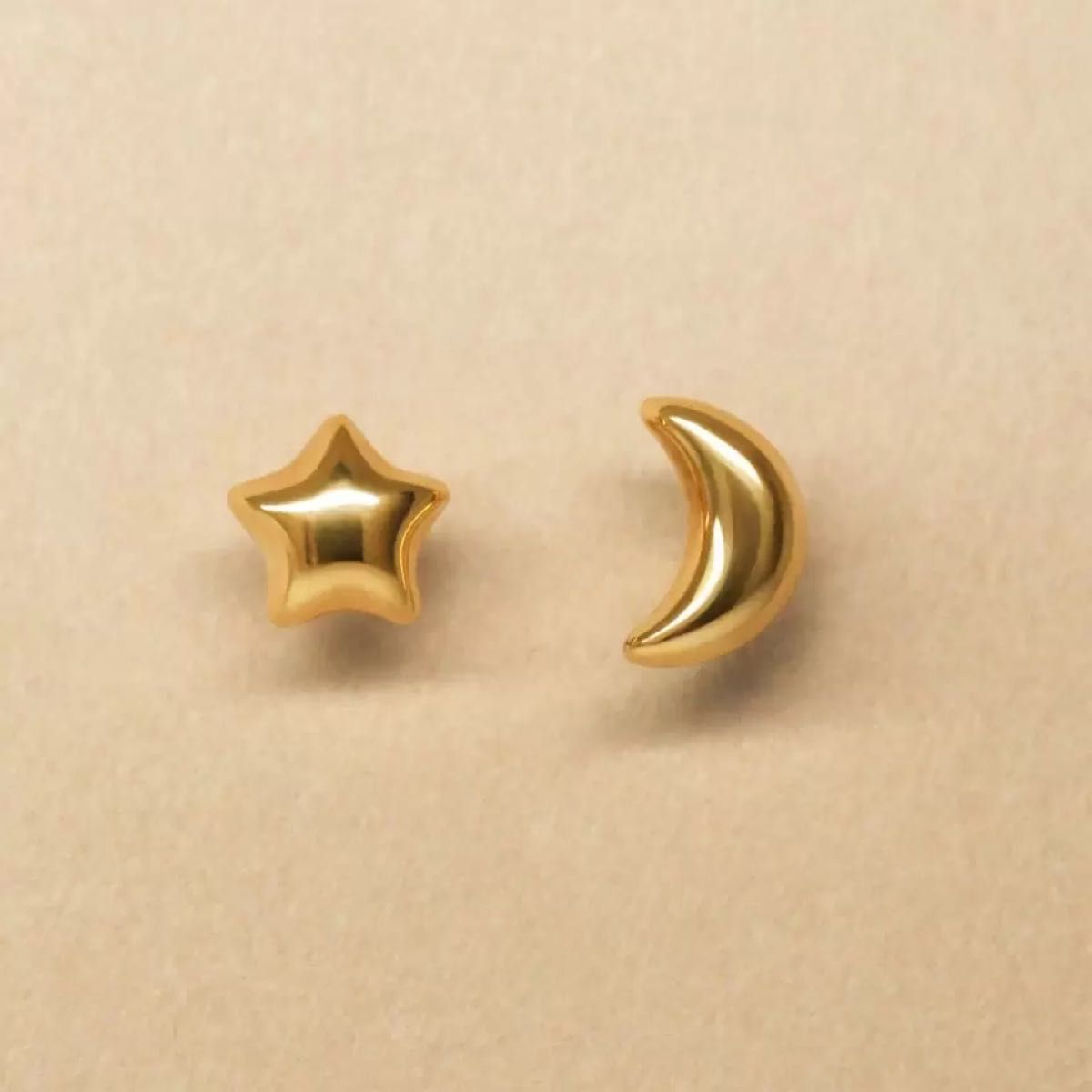 テイクアップ take-up セカンドピアス K18 月星ピアス 18金 スター