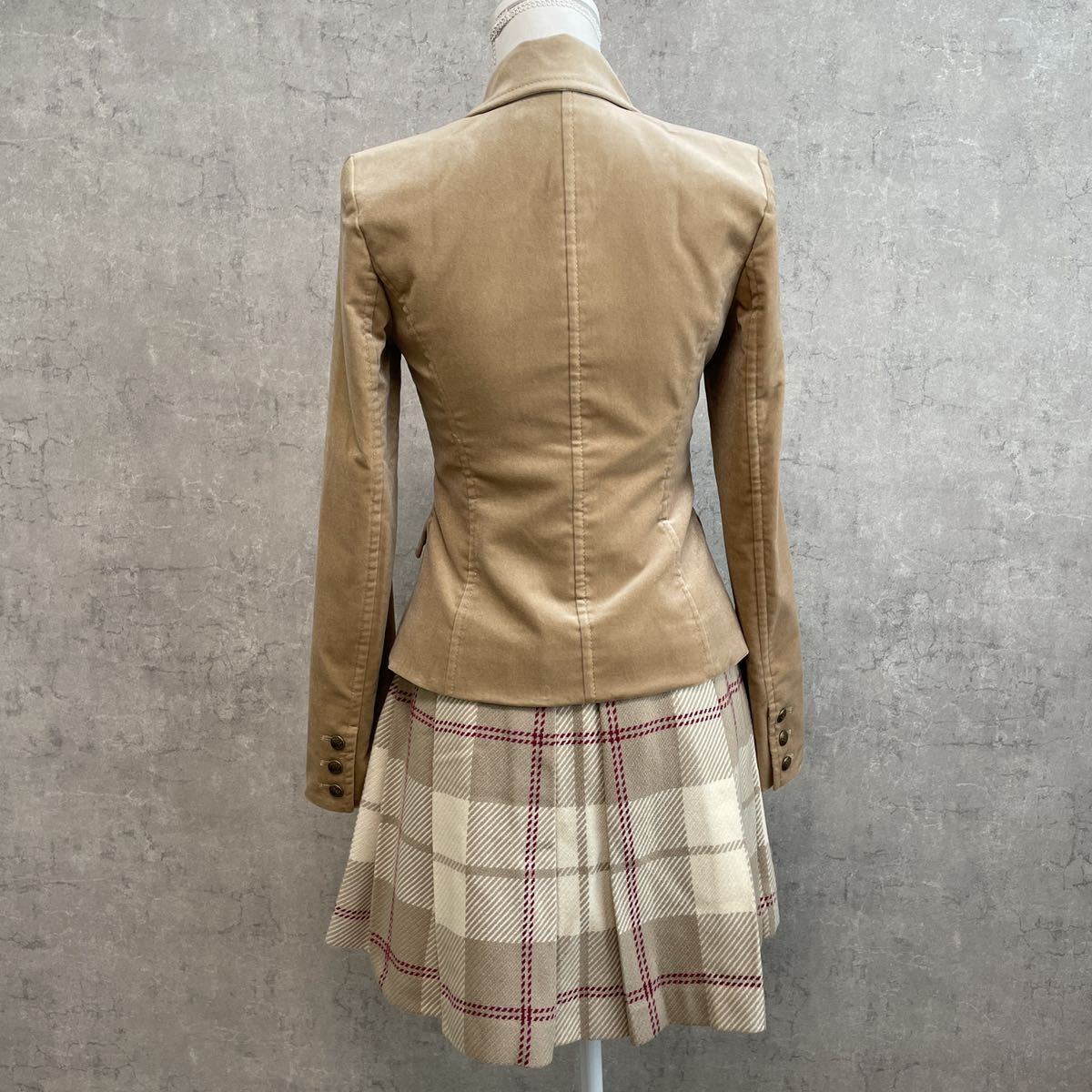 バーバリー Burberry 女の子 160 卒服 ベロア セットアップ 卒業式