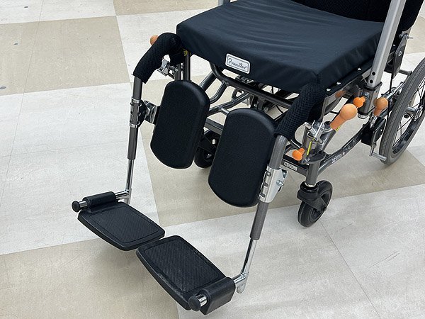 アクトモア ティルト&リクライニング 介助用 車椅子 みちる ティルト