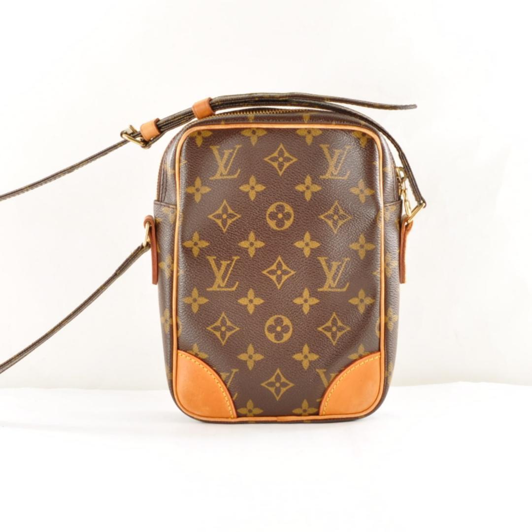 Louis Vuitton ルイヴィトン モノグラム ダヌーブ ショルダーバッグ