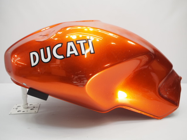 ドゥカティDUCATI モンスター1000S ie純正ガソリンタンク燃料タンク フューエルタンク M1000Sの画像1