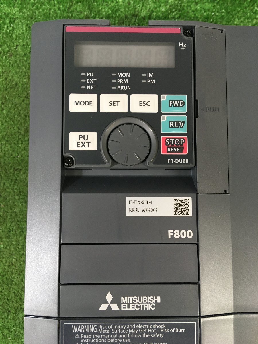 未使用】三菱電機 FR-F820-5.5K 3相200V インバータ FREQROL-F800
