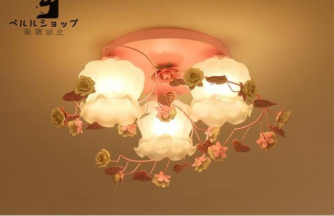 日本に ☆可愛いアンティーク調・薔薇シャンデリア 天井照明