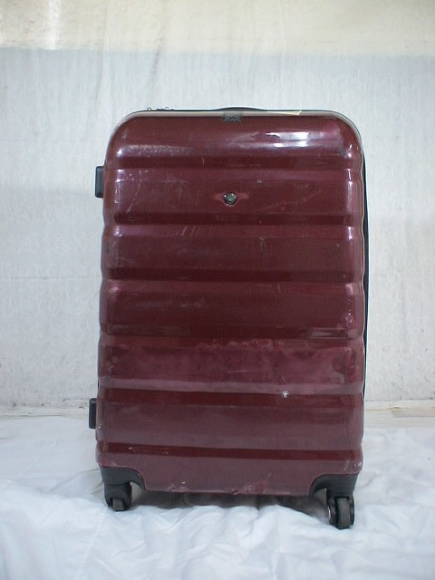 1714　GMS　赤　TSAロック付　鍵付　スーツケース　キャリケース　旅行用　ビジネストラベルバック_画像1