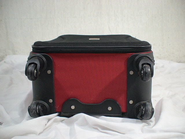 1645　LIBRE ESTILO　黒×赤 　鍵付　スーツケース　キャリケース　旅行用　ビジネストラベルバック_画像6