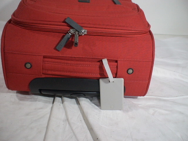 1881　FIGARO 赤色　鍵付き　スーツケース　キャリケース　旅行用　ビジネストラベルバック_画像5