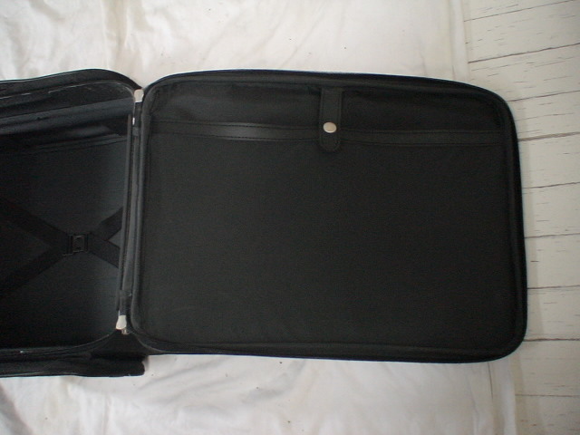 2351　HM 黒　スーツケース　キャリケース　旅行用　ビジネストラベルバック_画像9