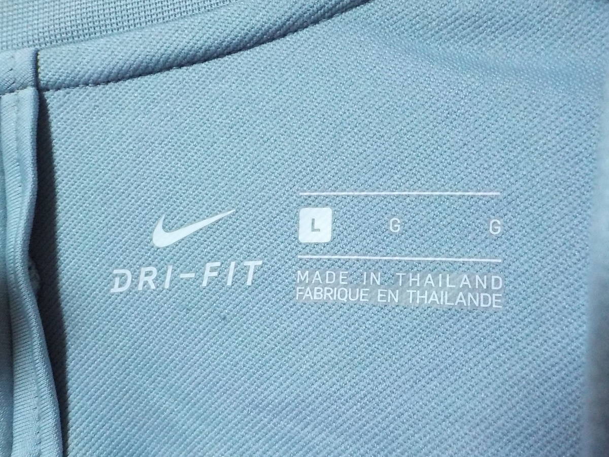 トップチーム支給 実使用 移動着NIKE正規品 2019 ハーフジップ トップチーム支給 実使用 移動着NIKE正規品 2019 ハーフジップ