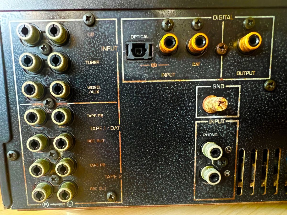 YAMAHA AX-700D 通電確認しかしていませんのでジャンク扱いで出品です-