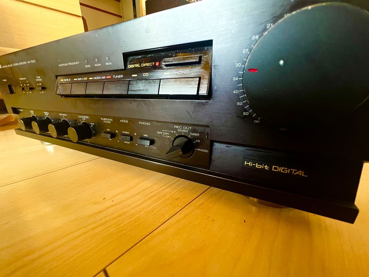 YAMAHA AX-700D 通電確認しかしていませんのでジャンク扱いで出品です。