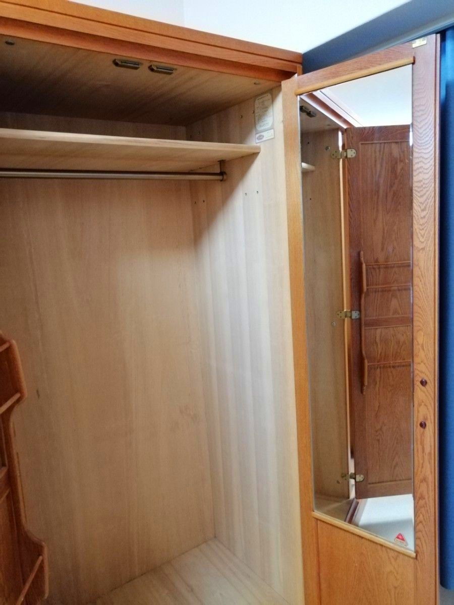 驚きの安さ 洋服だんす 婚礼箪笥 昭和レトロ アンティーク家具 ワード