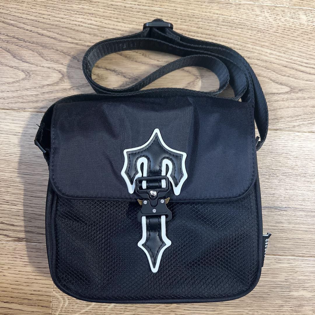 通販オンラインショップ 即完売品 Trapstar Shoulder bag ショルダー